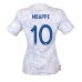 Billige Frankrig Kylian Mbappe #10 Udebane Fodboldtrøjer Dame VM 2022 Kortærmet